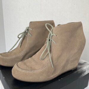 Dolce Vita- 7 1/2 Taupe Suede Lace-up Wedge